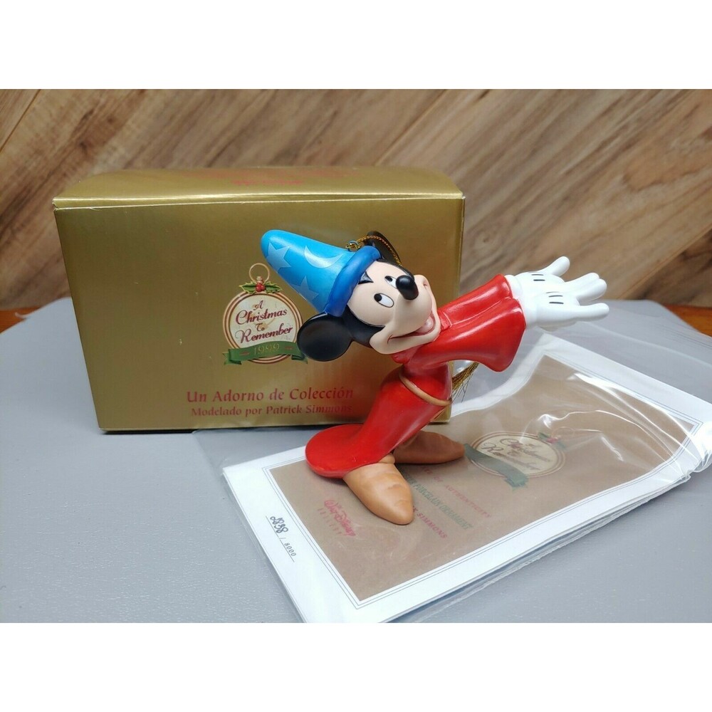 Disney Mickey Mouse Christmas Tree ornament 3 1/4" tall